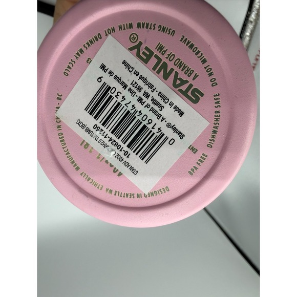 Stanley Hello Kitty 40oz  Quencher Flowstate Tumbler  Pink New - Picture 9 of 10